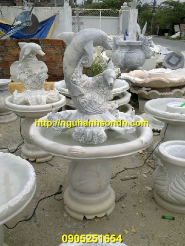 đài phun nước cá heo 