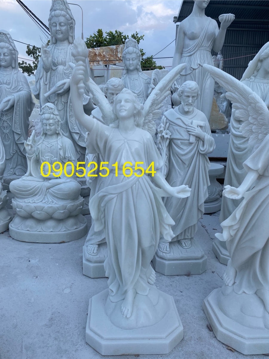 Tượng nữ thần công lý đá cẩm thạch