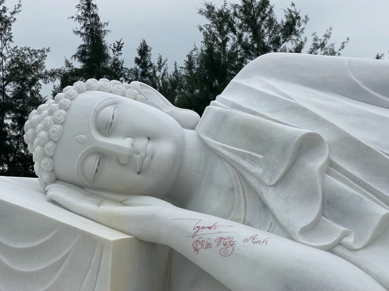 Phật a di đà đá cẩm thạch nguyên khối