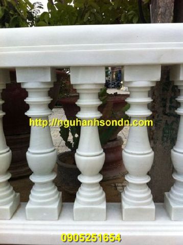 lan can bằng đá ngũ hành sơn