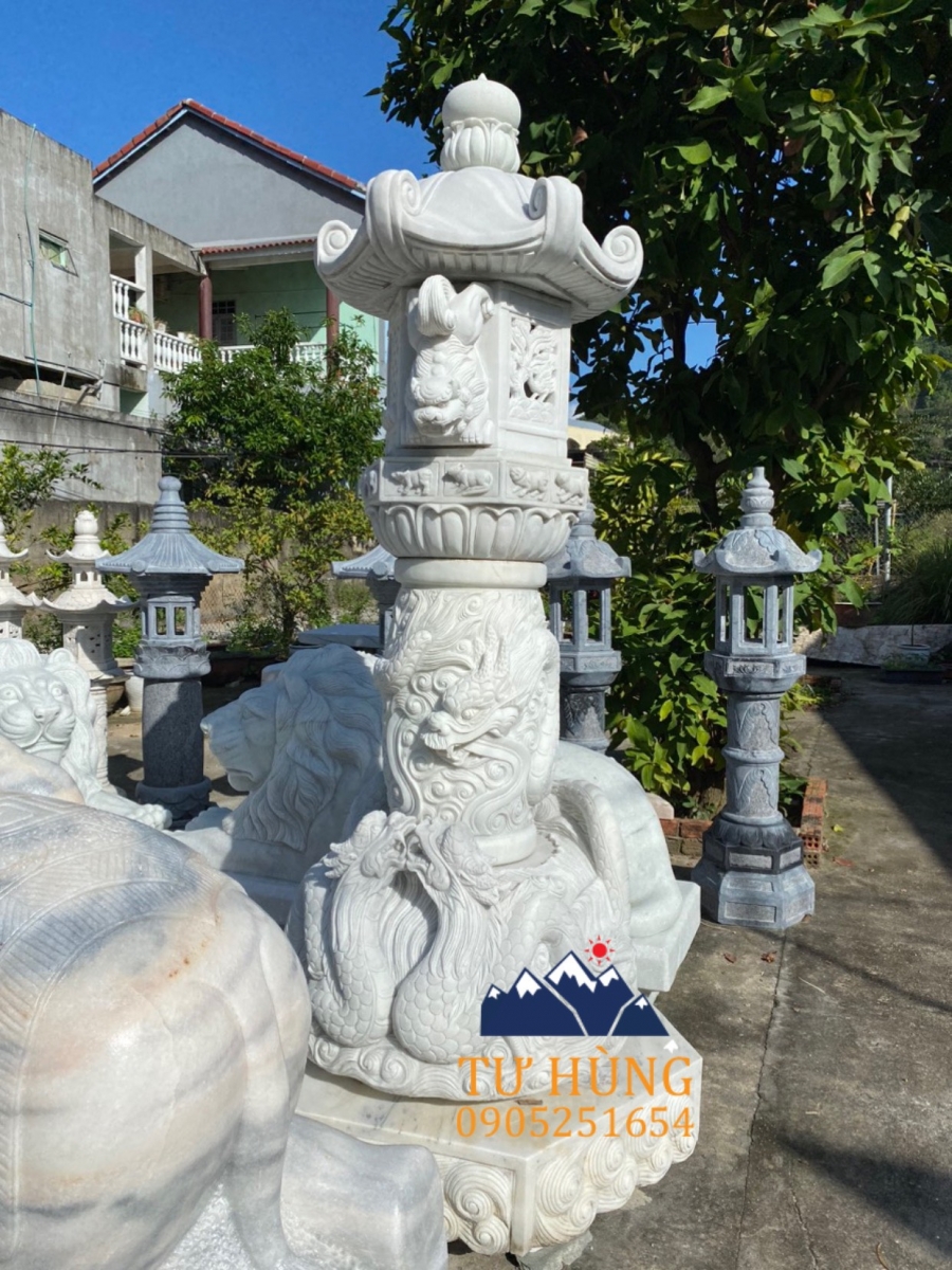Đèn Nhật trang trí sân vườn