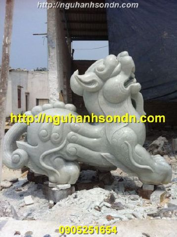 Tượng tì hưu bằng đá cẩm thạch